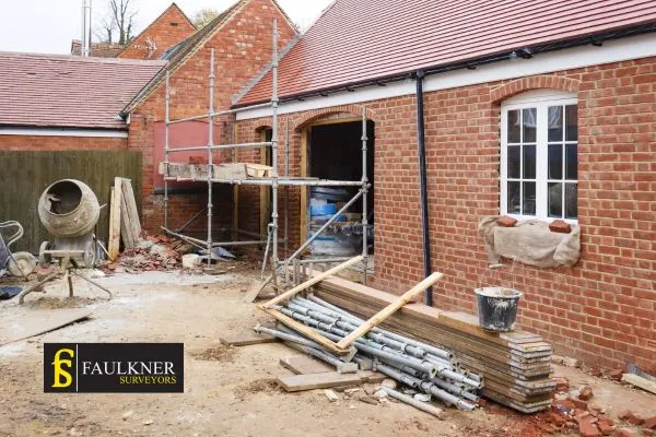 What is the minimum distance between 2 houses? 2 Distance Between Two Houses : Party Wall Surveyors Tonbridge
