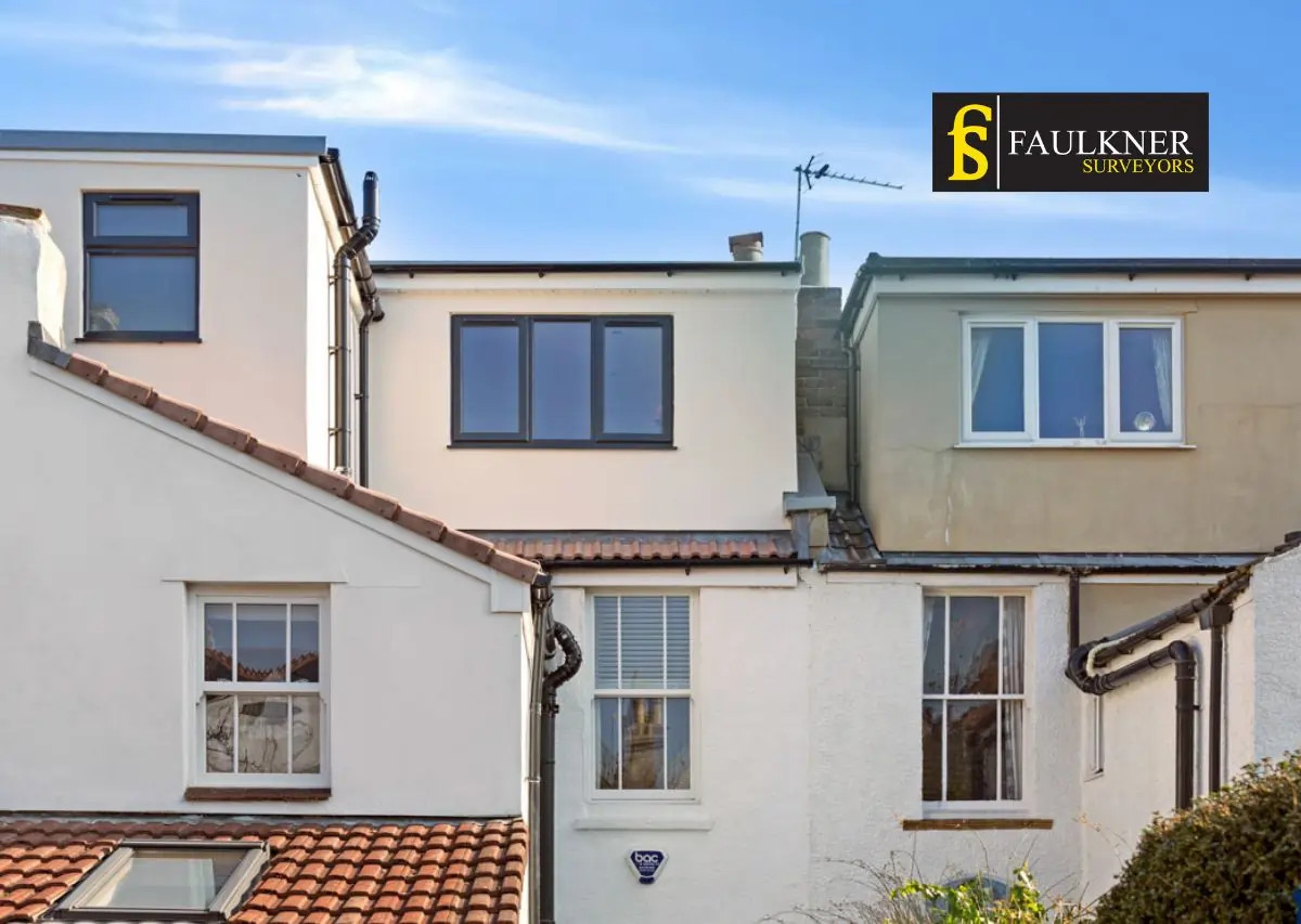 Party Wall Vs Boundary Wall : The Law, The Rights, and Your Options 3 Party Wall Tonbridge : What Should You Do If Your Neighbour Builds Over the Shared Boundary Tonbridge?