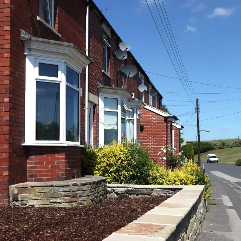 Can a Neighbour Remove Survey Stakes? 3 Min Critical Guide to Avoid Legal Issues 2 Faulkner Party Wall Surveyors Tonbridge : Can My Neighbour Remove Survey Skates